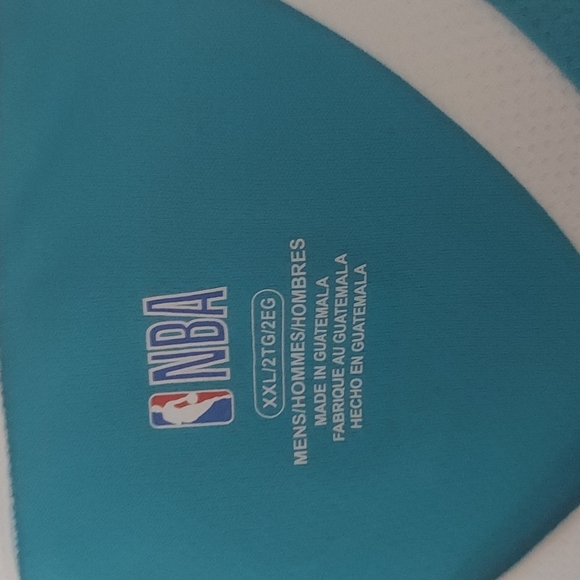 Original Charlotte hornets Jersey - Picture 2 of 3